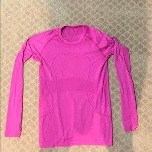 Lulu Lemon Swiftly Tech long sleeve crew size 6
